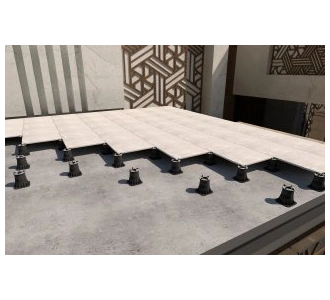 Эксплуатируемая кровля с покрытием из утолщенного керамогранита на регулируемых опорах