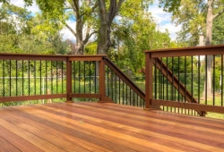 Напольные покрытия для открытой террасы: рекомендации по выбору и установке